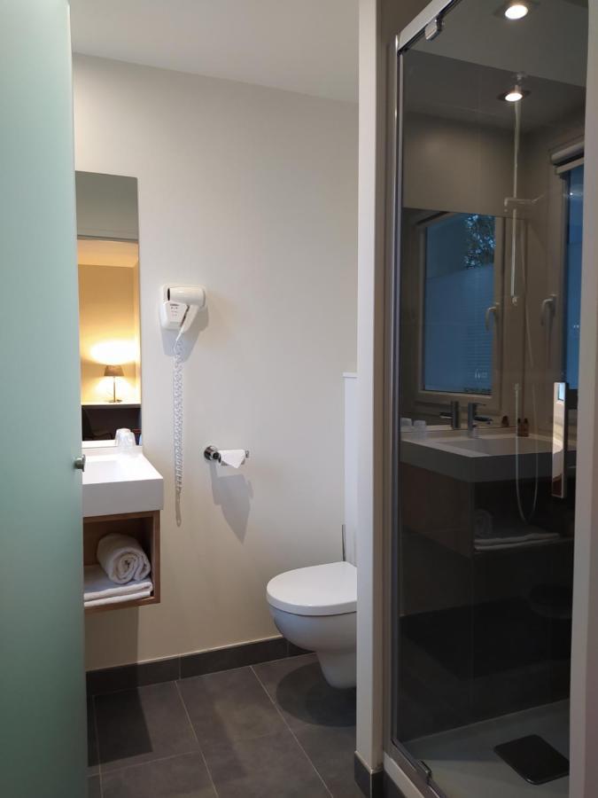 Hotel Le Corbusson Saint-Berthevin Dış mekan fotoğraf
