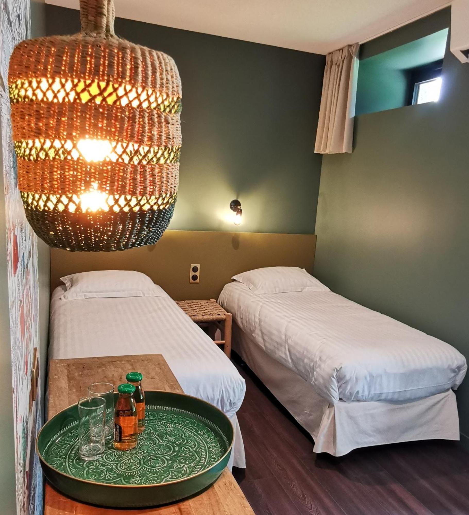Hotel Le Corbusson Saint-Berthevin Dış mekan fotoğraf